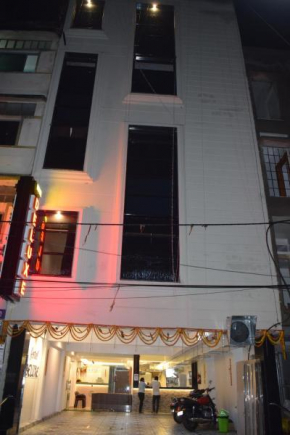 Hotel Deluxe